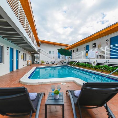Cozy 1 Bedroom With Pool Steps From The Beach #41 Hollywood Exteriér fotografie