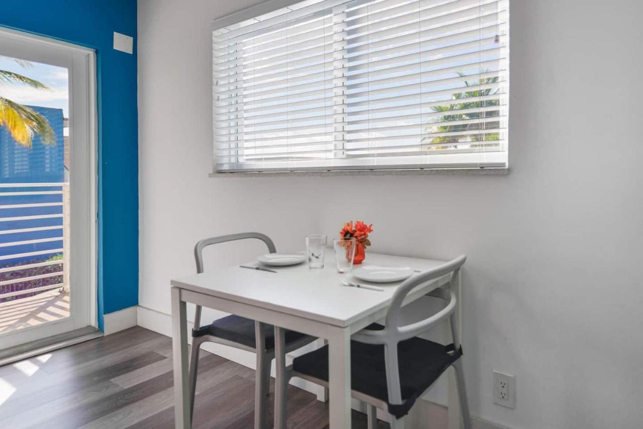 Cozy 1 Bedroom With Pool Steps From The Beach #41 Hollywood Exteriér fotografie