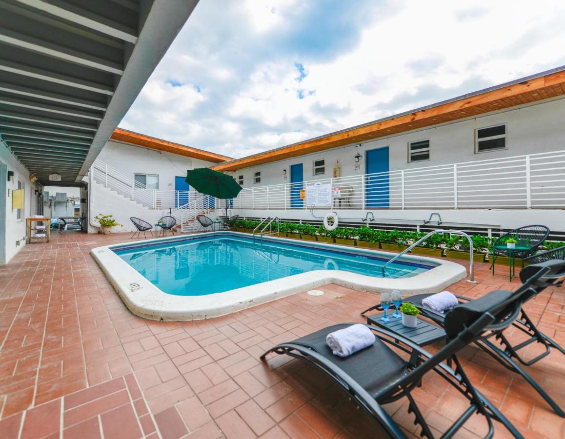 Cozy 1 Bedroom With Pool Steps From The Beach #41 Hollywood Exteriér fotografie